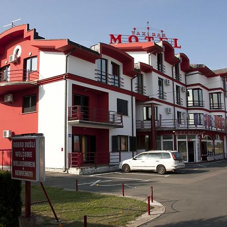 Taxi Bar Motel Bosanska Gradiska Kültér fotó