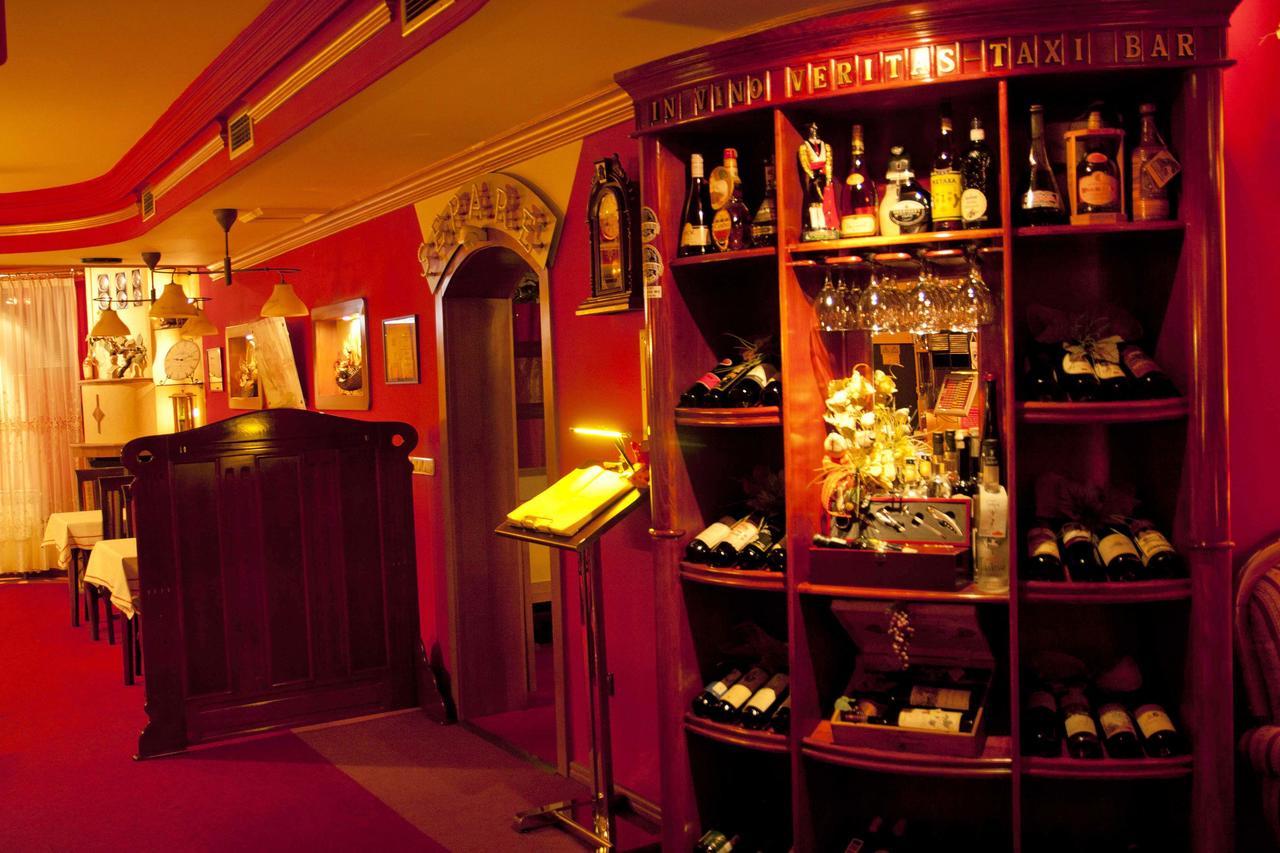 Taxi Bar Motel Bosanska Gradiska Kültér fotó