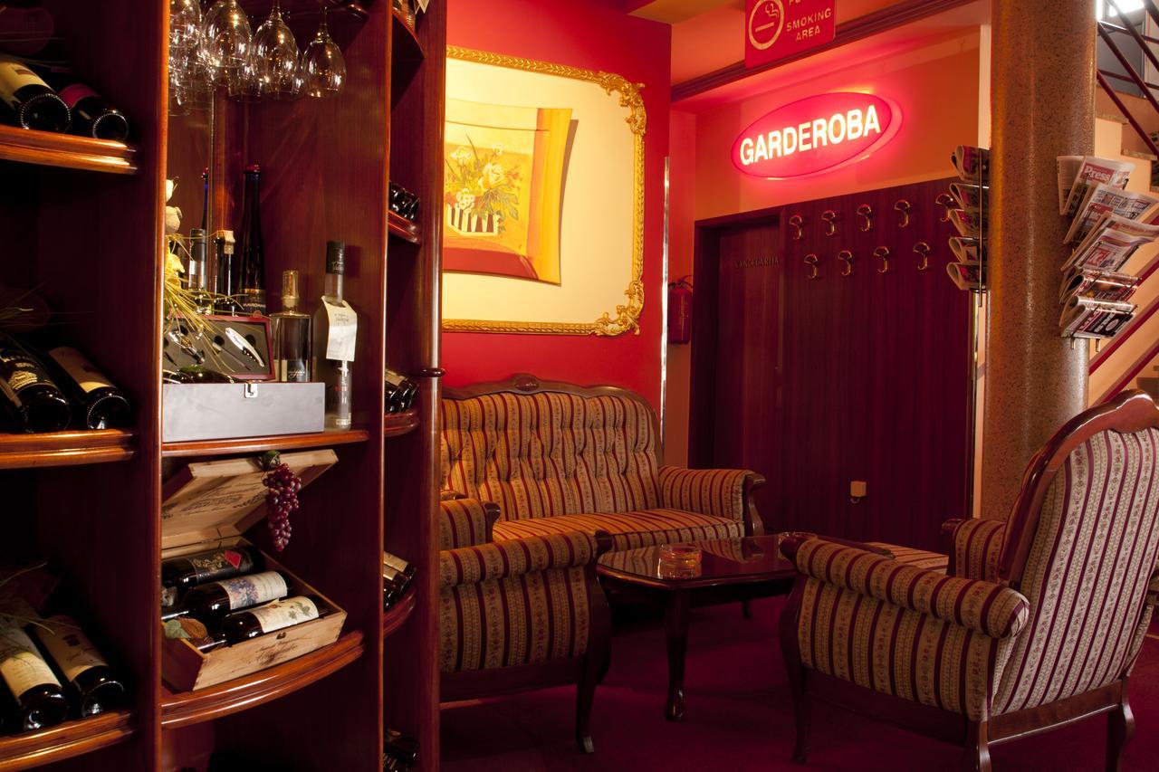 Taxi Bar Motel Bosanska Gradiska Kültér fotó