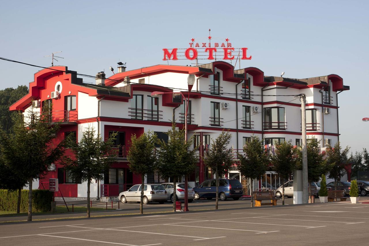 Taxi Bar Motel Bosanska Gradiska Kültér fotó