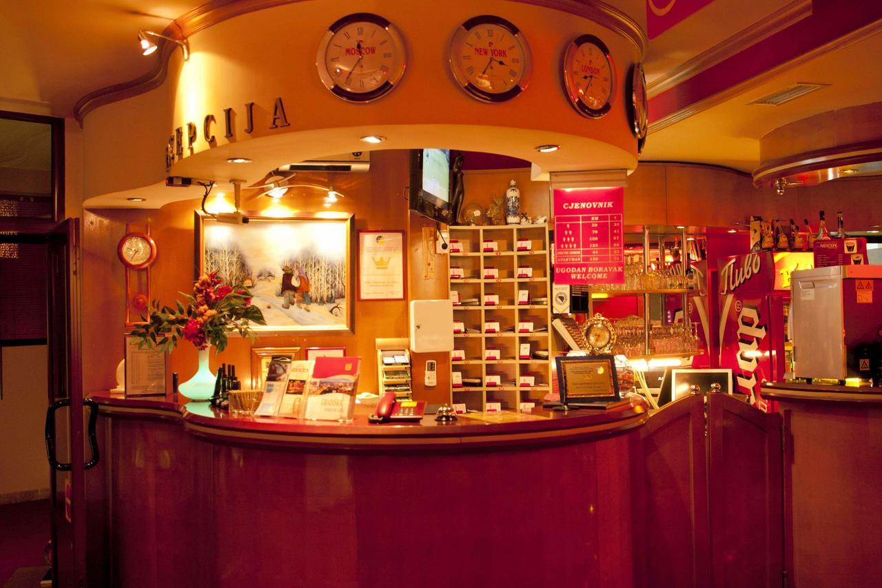 Taxi Bar Motel Bosanska Gradiska Kültér fotó